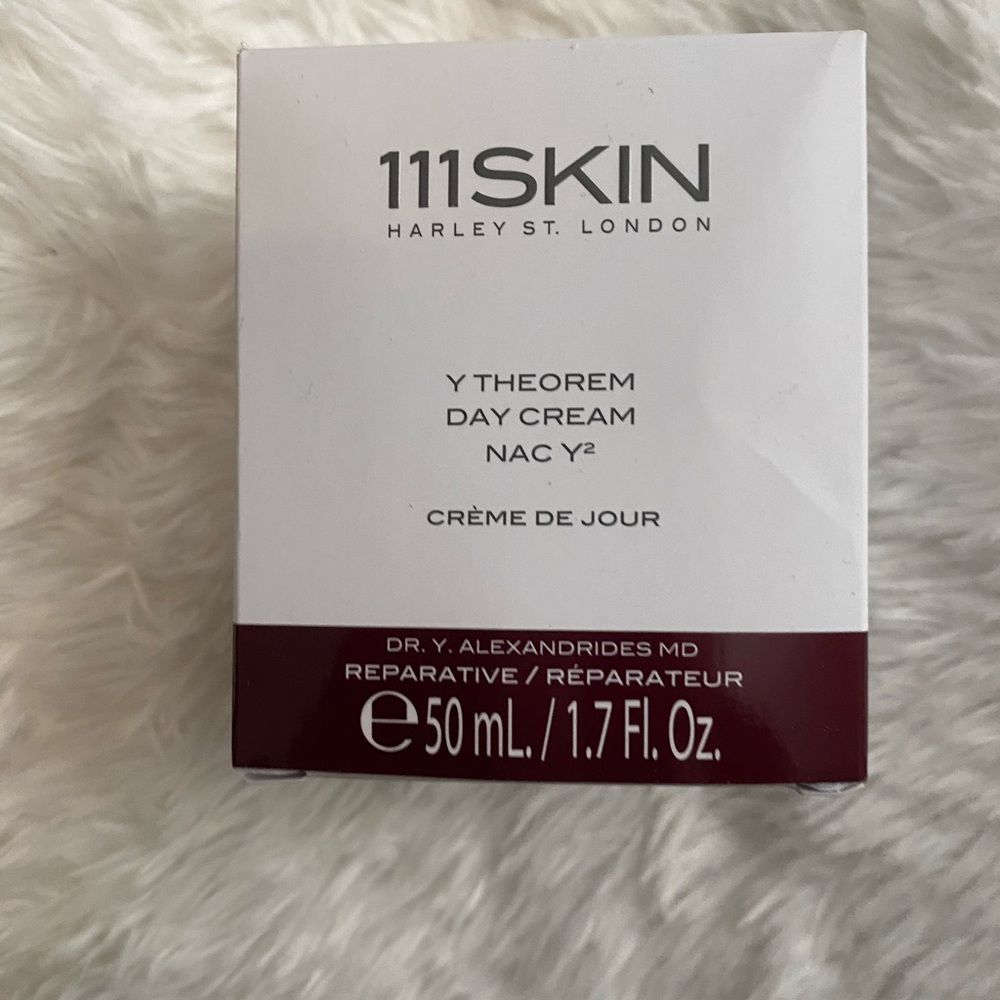 111skin y theorem day cream